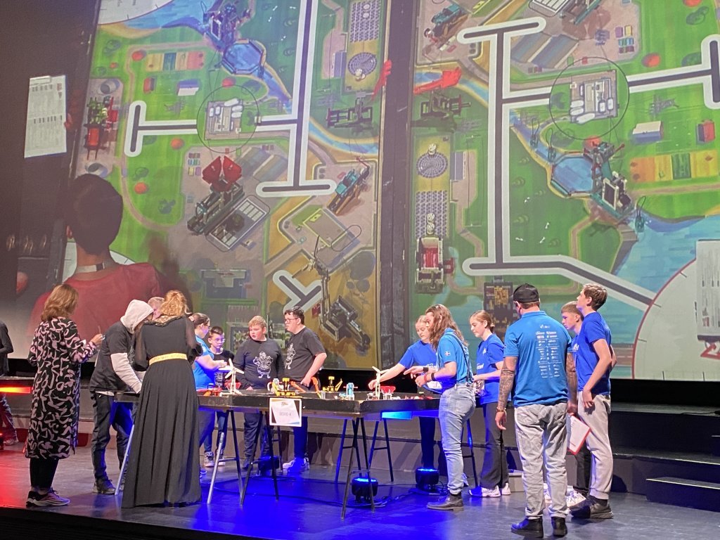 Sando Boyz á First Lego League  